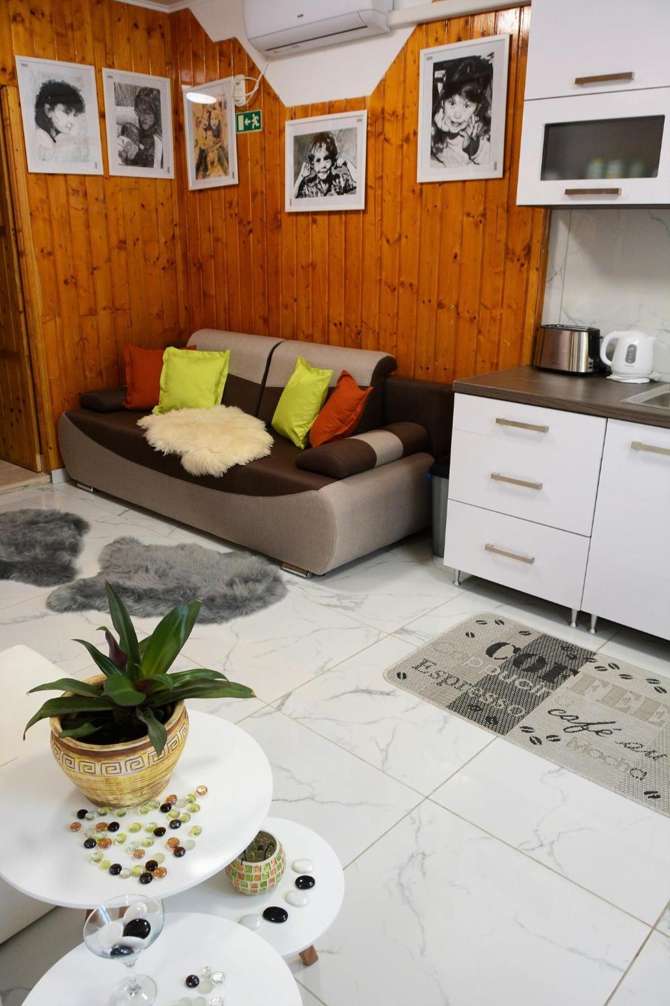 Unicum Vendeghaz Hotel Abádszalók Bagian luar foto